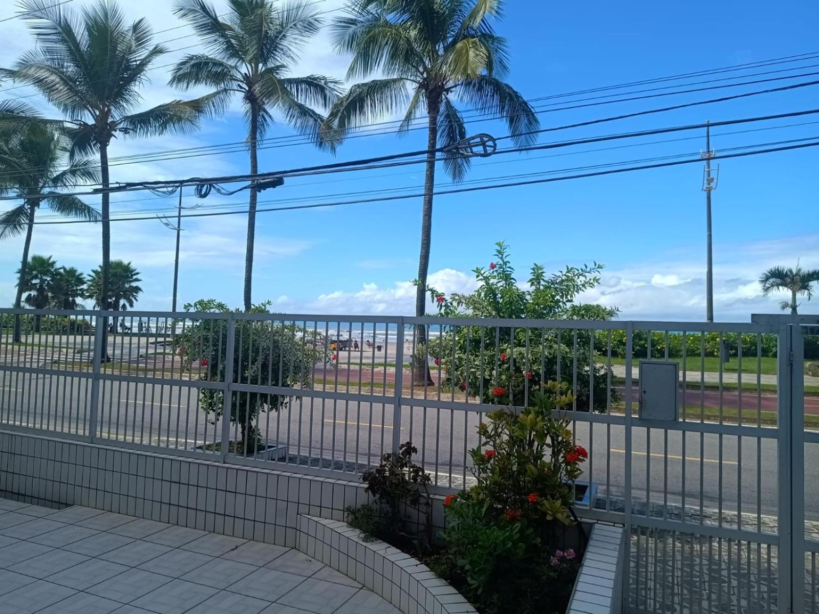 Apartamento Pe Na Areia Vila Caicara プライア・グランデ エクステリア 写真